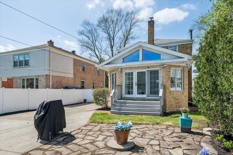 Tiny photo for 7151 N Ottawa Avenue, Chicago, IL 60631 (MLS # 12613734)
