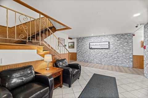 Tiny photo for 640 Murray Lane #312, Des Plaines, IL 60016 (MLS # 12759396)