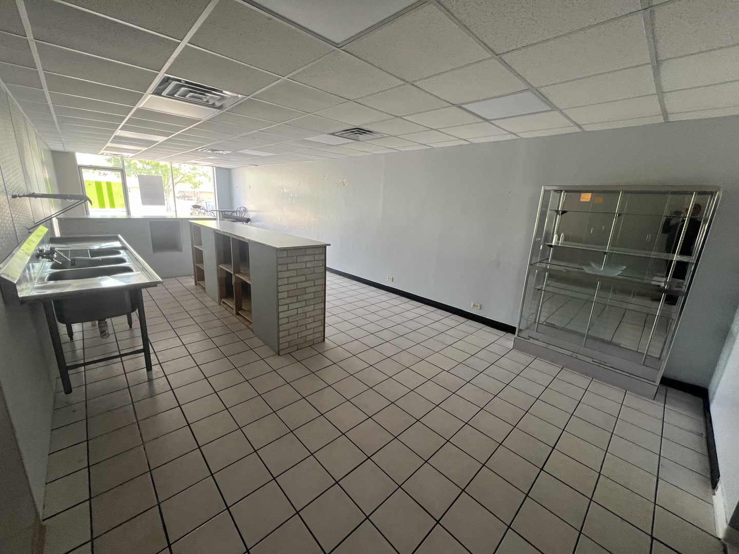 65 E Fullerton Avenue