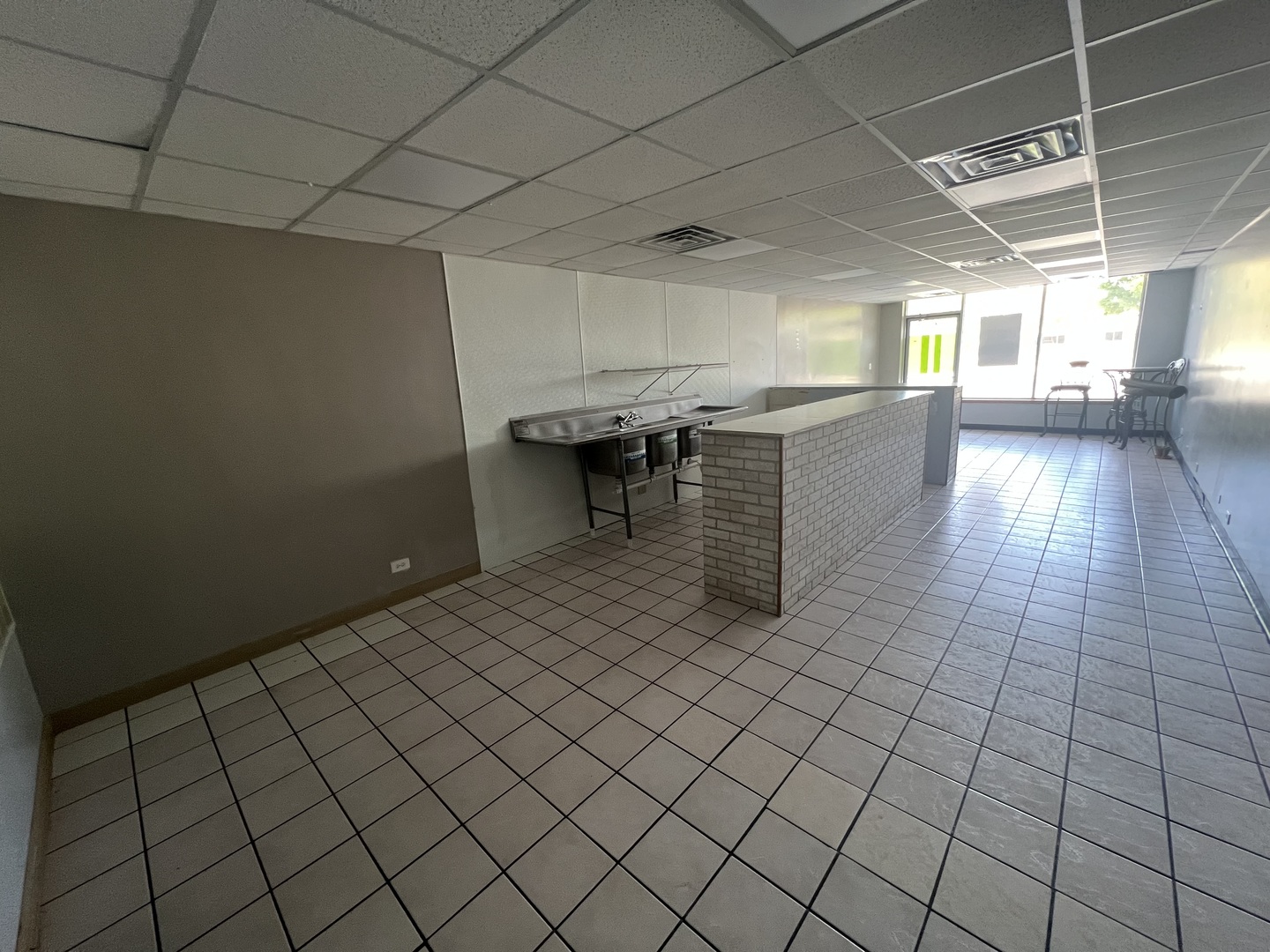 65 E Fullerton Avenue