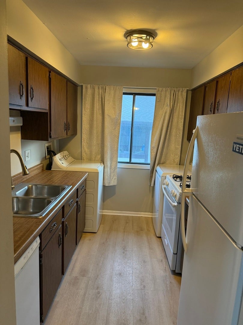 6267 Kit Carson Drive 6267