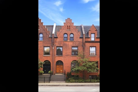 Photo of 907 W Fullerton Avenue, Chicago, IL 60614 (MLS # 12763740)