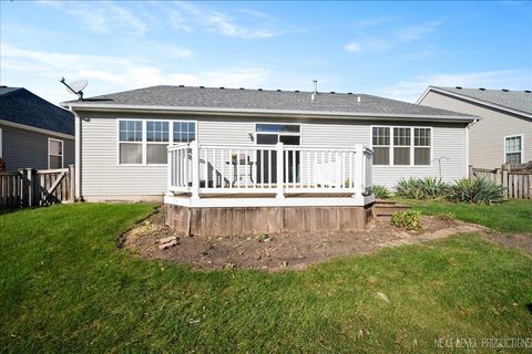 Tiny photo for 712 Bohannon Circle W, Oswego, IL 60543 (MLS # 12459330)