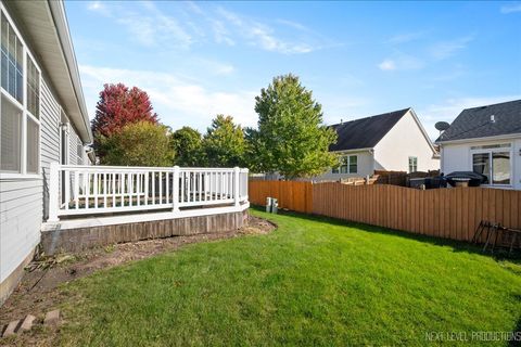 Tiny photo for 712 Bohannon Circle W, Oswego, IL 60543 (MLS # 12459330)