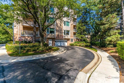 Tiny photo for 1705 Pavilion Way #407, Park Ridge, IL 60068 (MLS # 12758835)