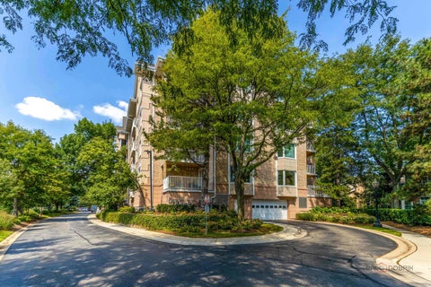 Tiny photo for 1705 Pavilion Way #407, Park Ridge, IL 60068 (MLS # 12758835)