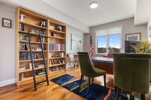 Tiny photo for 1705 Pavilion Way #407, Park Ridge, IL 60068 (MLS # 12758835)