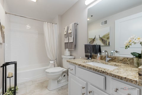 Tiny photo for 1705 Pavilion Way #407, Park Ridge, IL 60068 (MLS # 12758835)