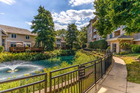 Tiny photo for 1705 Pavilion Way #407, Park Ridge, IL 60068 (MLS # 12758835)