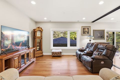 Tiny photo for 645 Custer Avenue #103, Evanston, IL 60202 (MLS # 12505590)