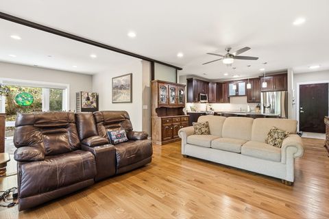 Tiny photo for 645 Custer Avenue #103, Evanston, IL 60202 (MLS # 12505590)