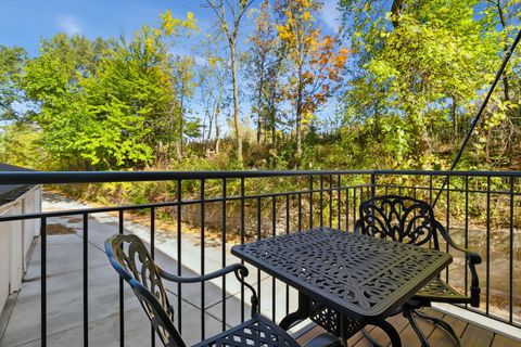 Tiny photo for 645 Custer Avenue #103, Evanston, IL 60202 (MLS # 12505590)