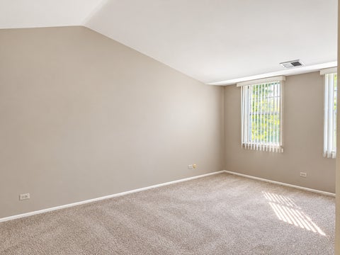 Tiny photo for 1404 NOTTINGHAM Court #C2, Wheeling, IL 60090 (MLS # 12782582)