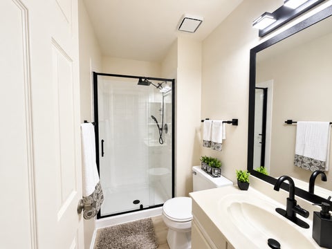 Tiny photo for 1404 NOTTINGHAM Court #C2, Wheeling, IL 60090 (MLS # 12782582)