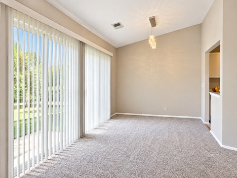 Tiny photo for 1404 NOTTINGHAM Court #C2, Wheeling, IL 60090 (MLS # 12782582)