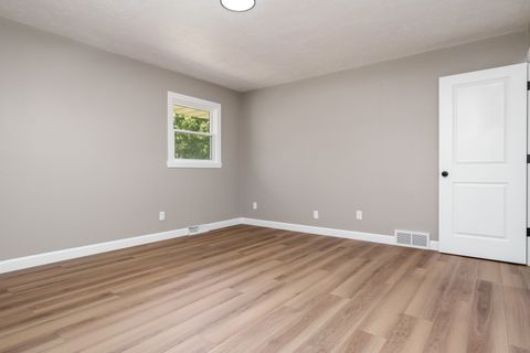 Tiny photo for 3618 BELVOIR Drive, Rockford, IL 61107 (MLS # 12614555)