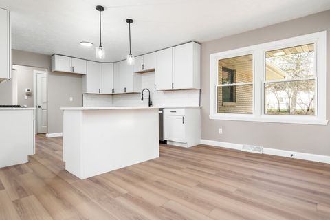 Tiny photo for 3618 BELVOIR Drive, Rockford, IL 61107 (MLS # 12614555)