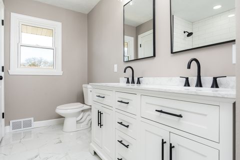 Tiny photo for 3618 BELVOIR Drive, Rockford, IL 61107 (MLS # 12614555)