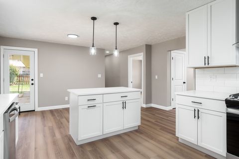 Tiny photo for 3618 BELVOIR Drive, Rockford, IL 61107 (MLS # 12614555)