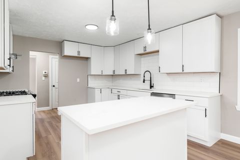 Tiny photo for 3618 BELVOIR Drive, Rockford, IL 61107 (MLS # 12614555)