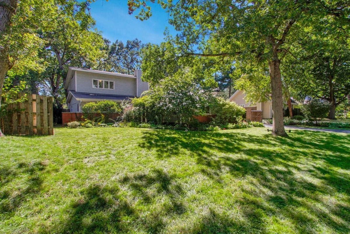 305 Dunbar Road