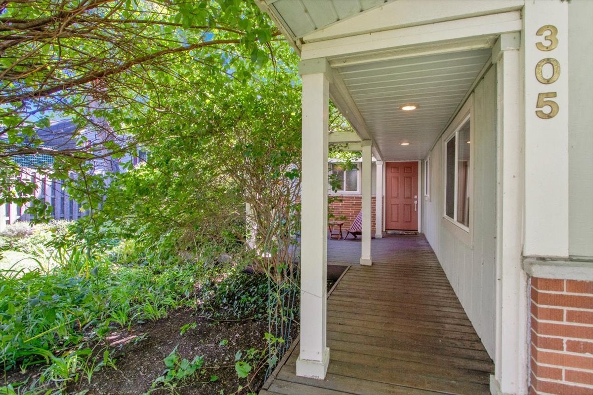 305 Dunbar Road