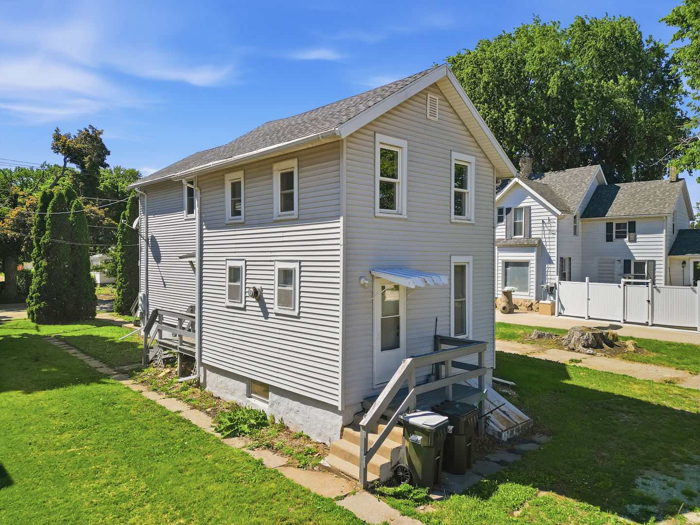 606 Avenue C
