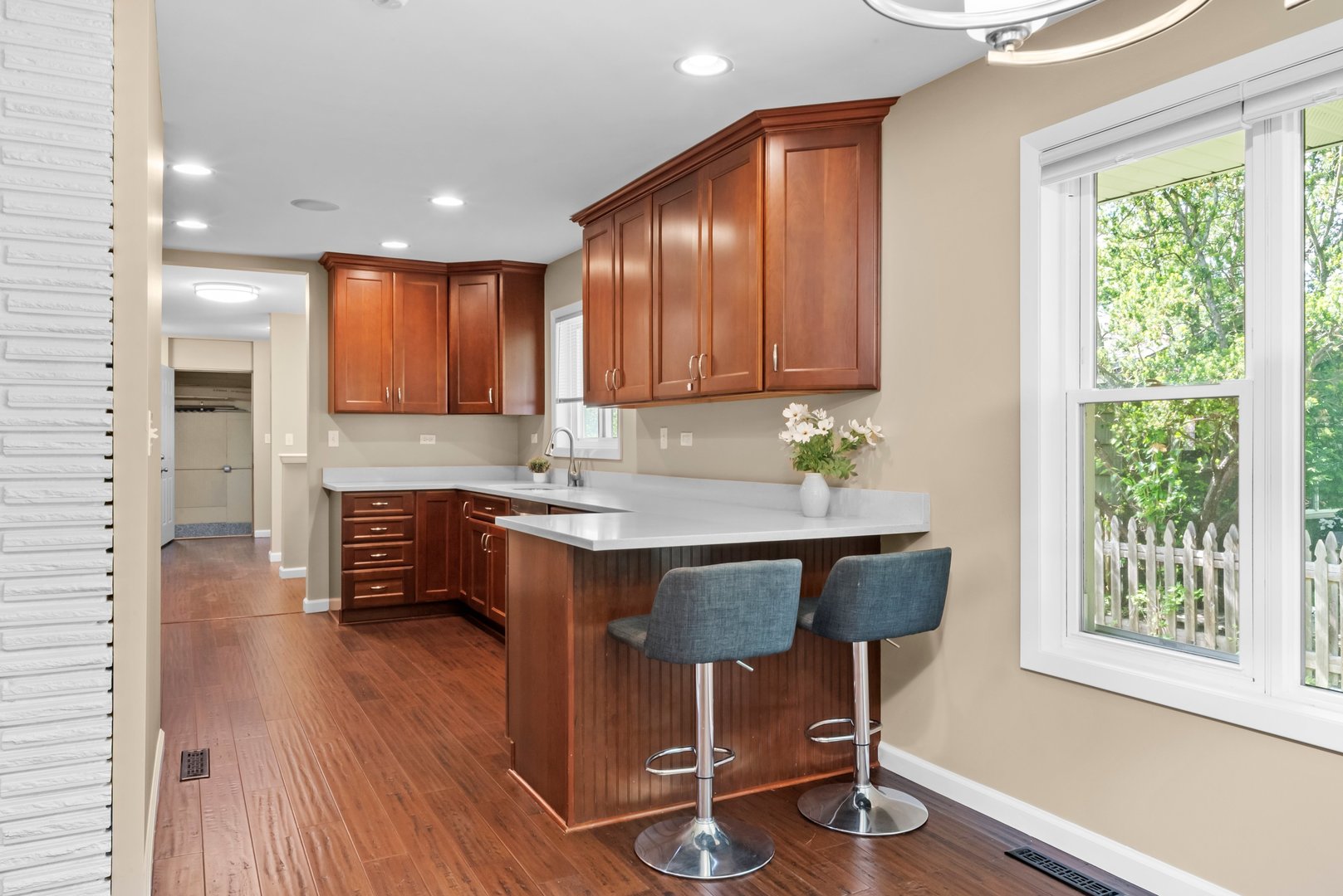 311 N Shady Lane