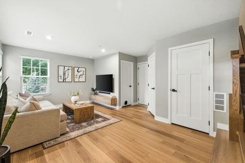 Tiny photo for 158 Canterbury Way, Lake Zurich, IL 60047 (MLS # 12493175)