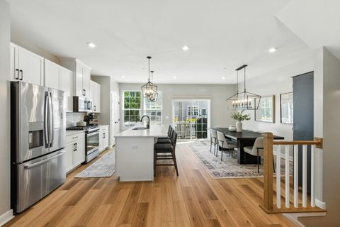 Tiny photo for 158 Canterbury Way, Lake Zurich, IL 60047 (MLS # 12493175)