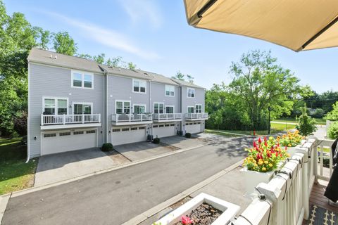 Tiny photo for 158 Canterbury Way, Lake Zurich, IL 60047 (MLS # 12493175)