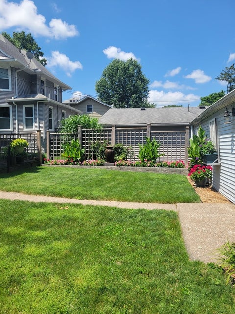 Tiny photo for 2404 Pershing Avenue, Davenport, IA 52803 (MLS # 12697500)