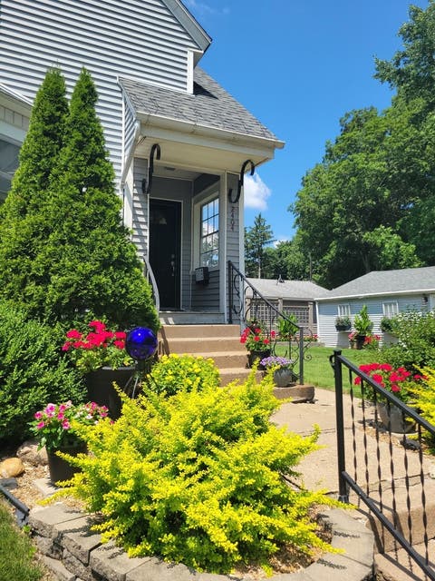 Tiny photo for 2404 Pershing Avenue, Davenport, IA 52803 (MLS # 12697500)