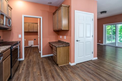 Tiny photo for 18562 E Hill Street, Mt Vernon, IL 62864 (MLS # 12633831)