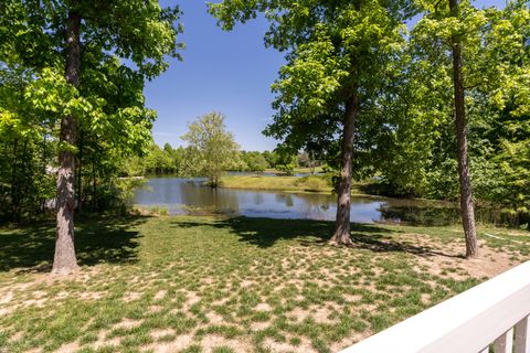 Tiny photo for 18562 E Hill Street, Mt Vernon, IL 62864 (MLS # 12633831)