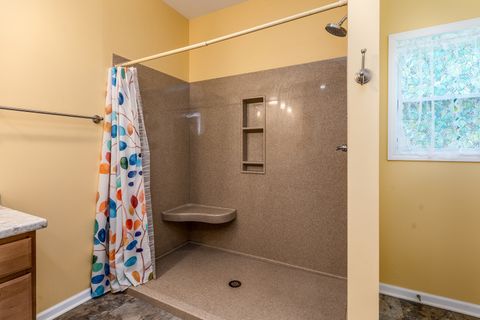 Tiny photo for 18562 E Hill Street, Mt Vernon, IL 62864 (MLS # 12633831)