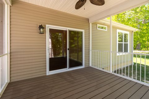 Tiny photo for 18562 E Hill Street, Mt Vernon, IL 62864 (MLS # 12633831)