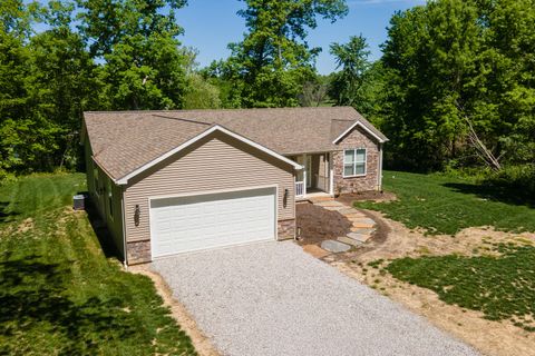 Tiny photo for 18562 E Hill Street, Mt Vernon, IL 62864 (MLS # 12633831)