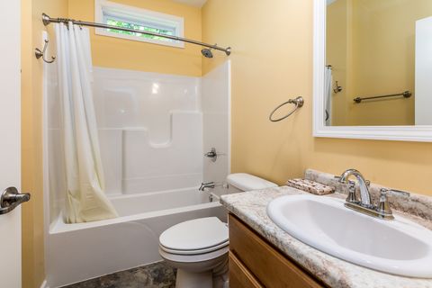 Tiny photo for 18562 E Hill Street, Mt Vernon, IL 62864 (MLS # 12633831)