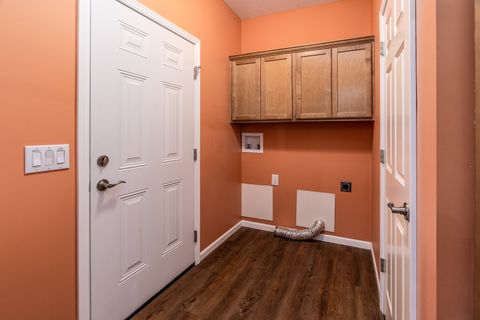 Tiny photo for 18562 E Hill Street, Mt Vernon, IL 62864 (MLS # 12633831)