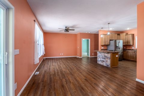 Tiny photo for 18562 E Hill Street, Mt Vernon, IL 62864 (MLS # 12633831)