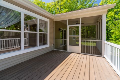 Tiny photo for 18562 E Hill Street, Mt Vernon, IL 62864 (MLS # 12633831)