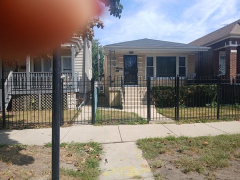 Photo of 7129 S Oakley Avenue, Chicago, IL 60636 (MLS # 12754566)