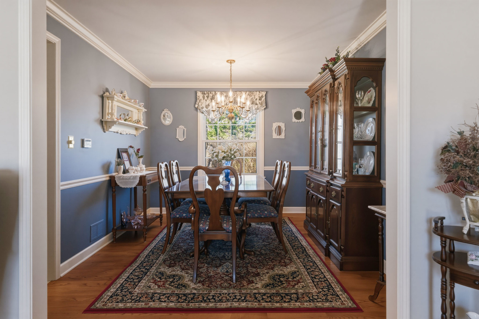 1615 S Harvard Avenue