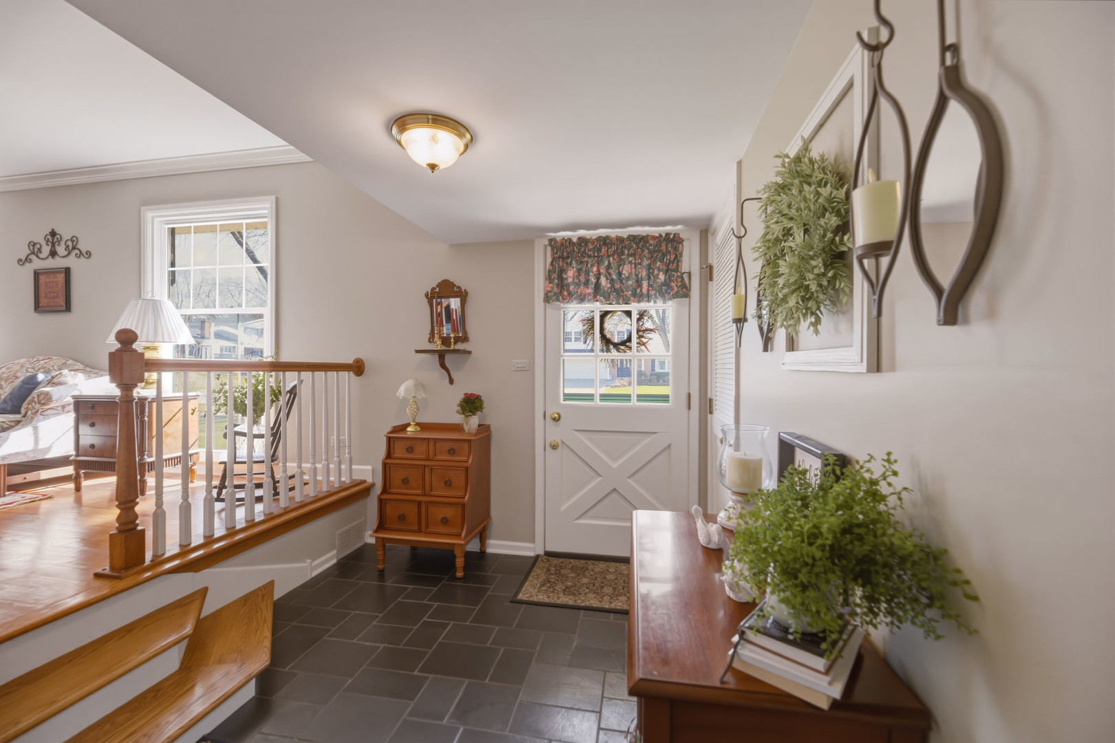 1615 S Harvard Avenue