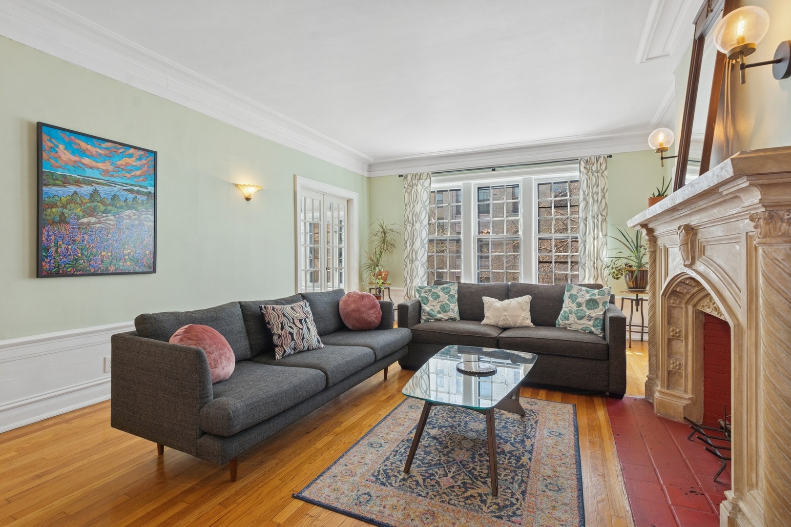 510 W SURF Street 2