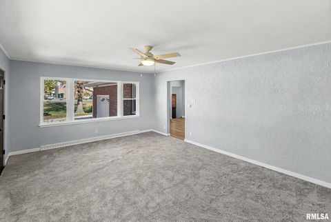 Tiny photo for 503 AIRPORT Road, Centralia, IL 62801 (MLS # EB460423)