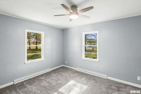 Tiny photo for 503 AIRPORT Road, Centralia, IL 62801 (MLS # EB460423)