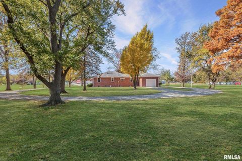 Tiny photo for 503 AIRPORT Road, Centralia, IL 62801 (MLS # EB460423)