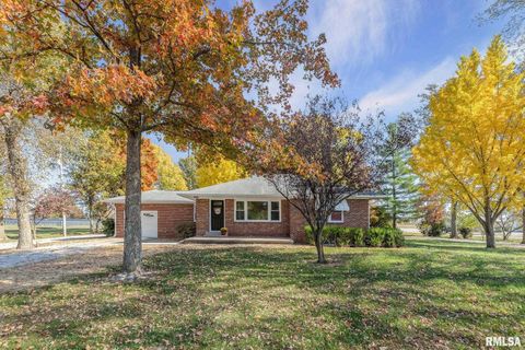 Tiny photo for 503 AIRPORT Road, Centralia, IL 62801 (MLS # EB460423)